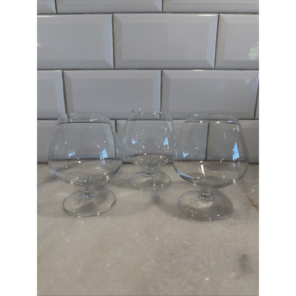 Remy‎ Martin Cognac Glass Footed Stem Snifter Set of 3 OLA003